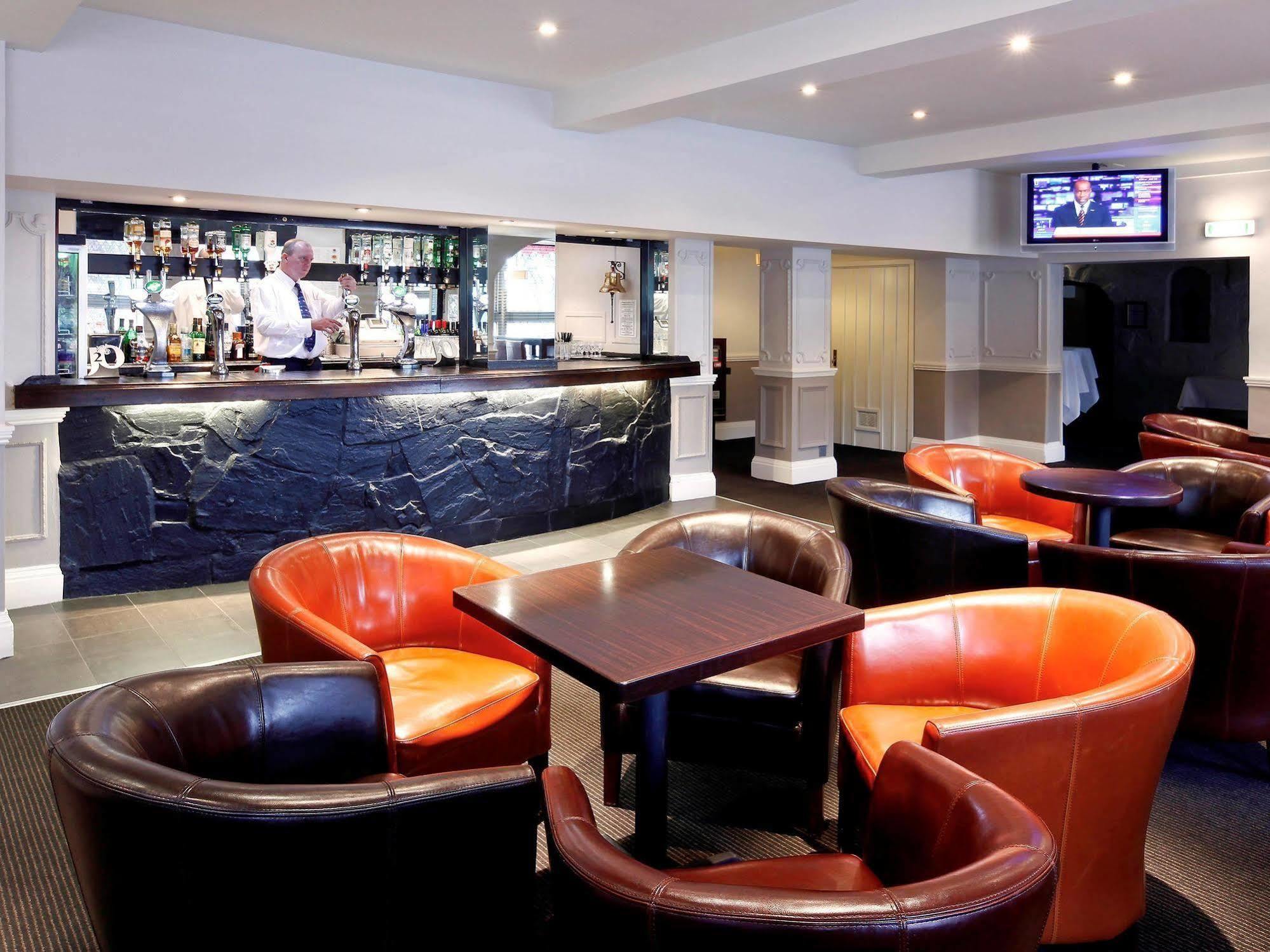 Wolverhampton Goldthorn Hotel Екстериор снимка