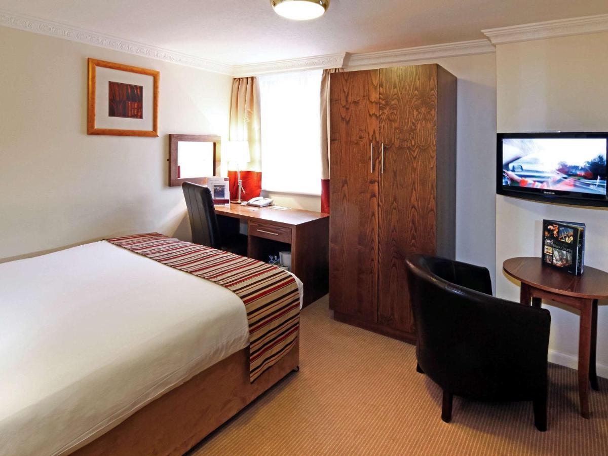 Wolverhampton Goldthorn Hotel Екстериор снимка